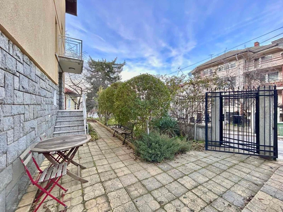 Spacious house 225 m2 in Sofia, Bulgaria