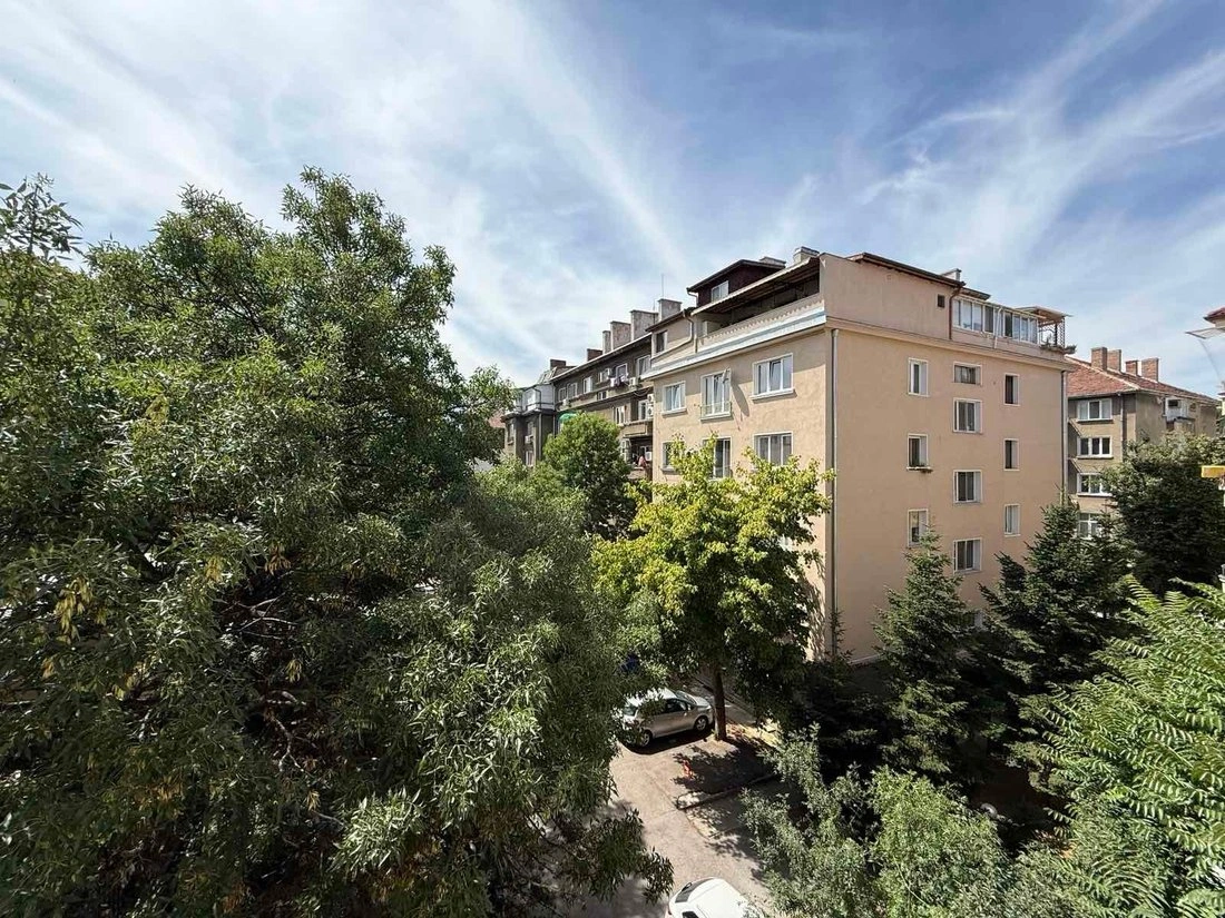 धूप से भरा 2-बेडरूम अपार्टमेंट — सोफिया, बुल्गारिया