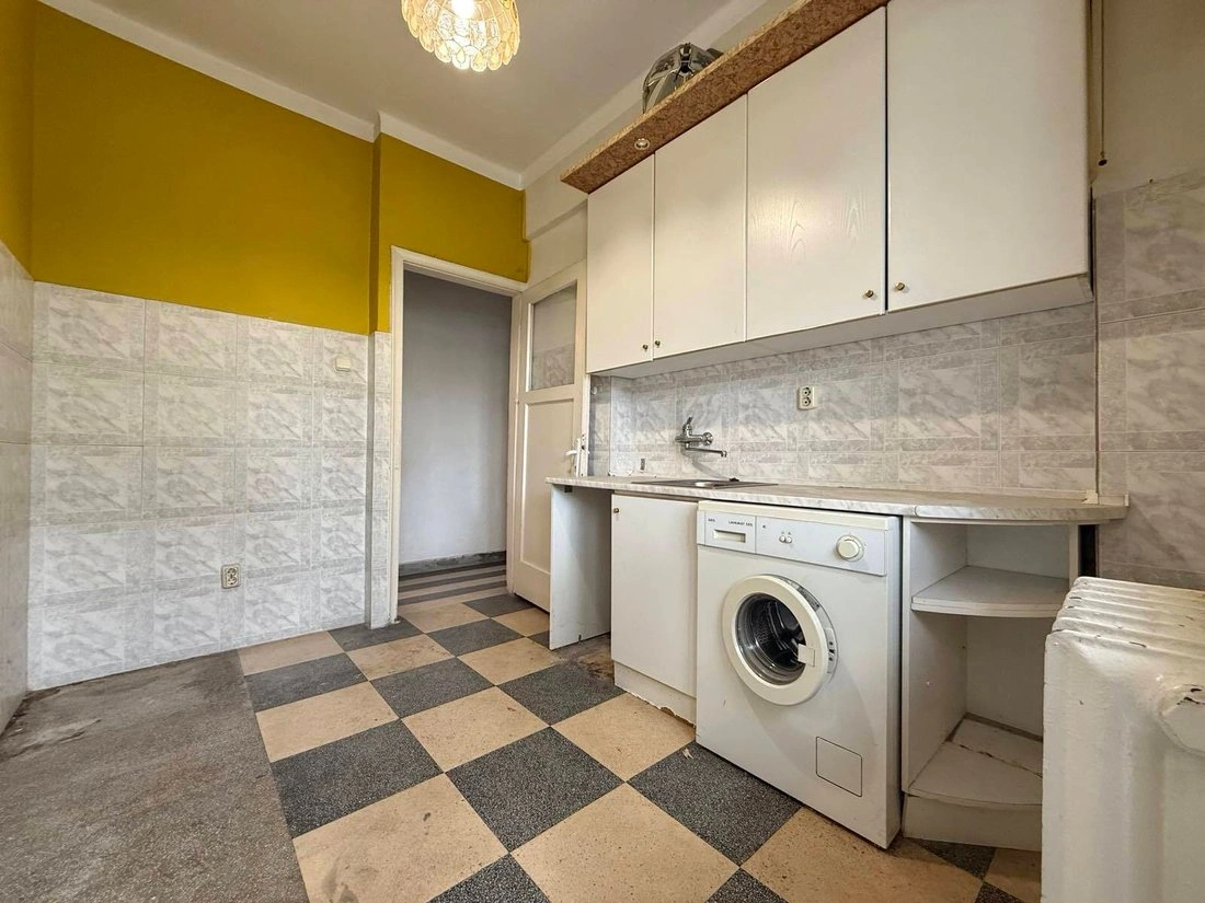 धूप से भरा 2-बेडरूम अपार्टमेंट — सोफिया, बुल्गारिया