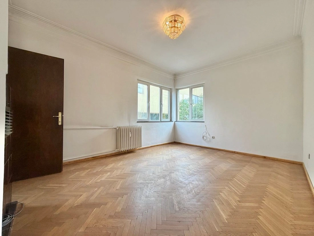 آپارتمان آفتابگیر 128 m2 در صوفیه، بلغارستان