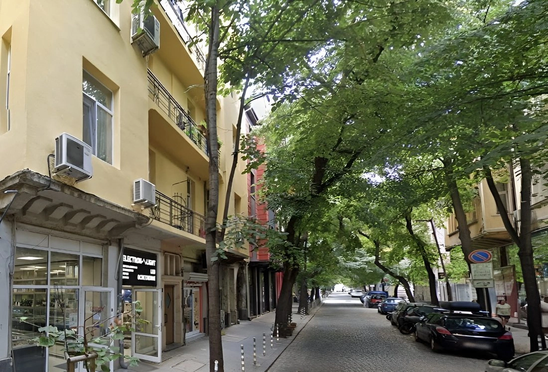 宽敞的保加利亚索非亚四居室公寓