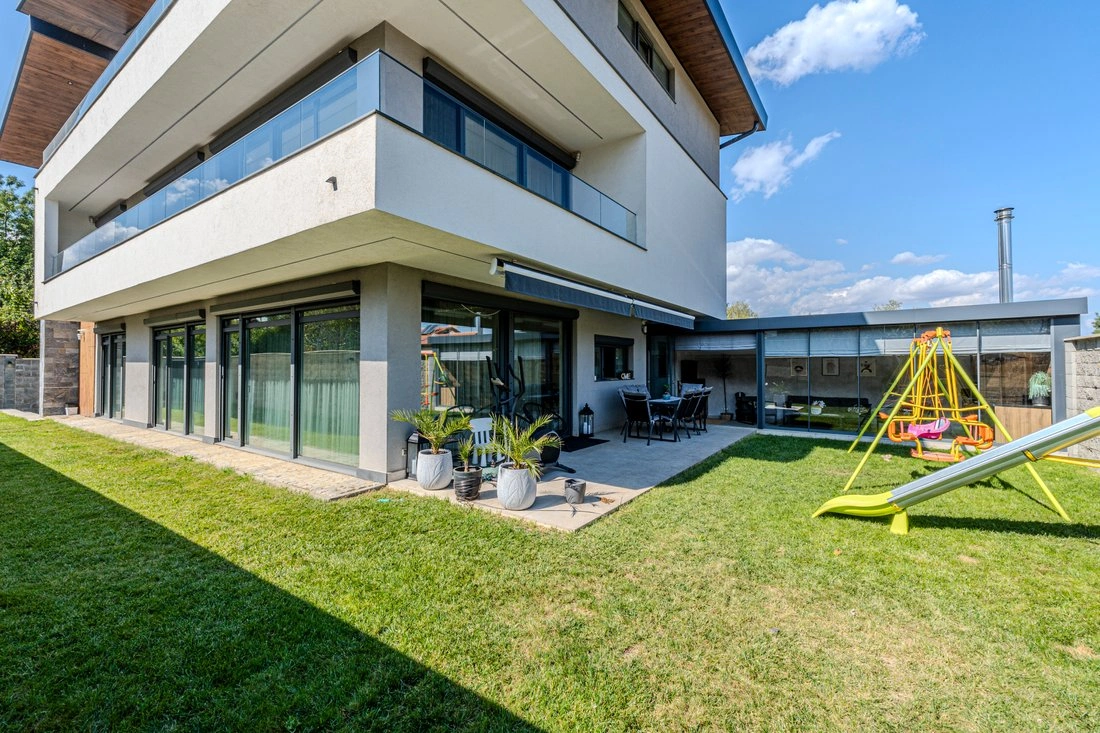Casa confortevole di 492 m² a Sofia, Bulgaria