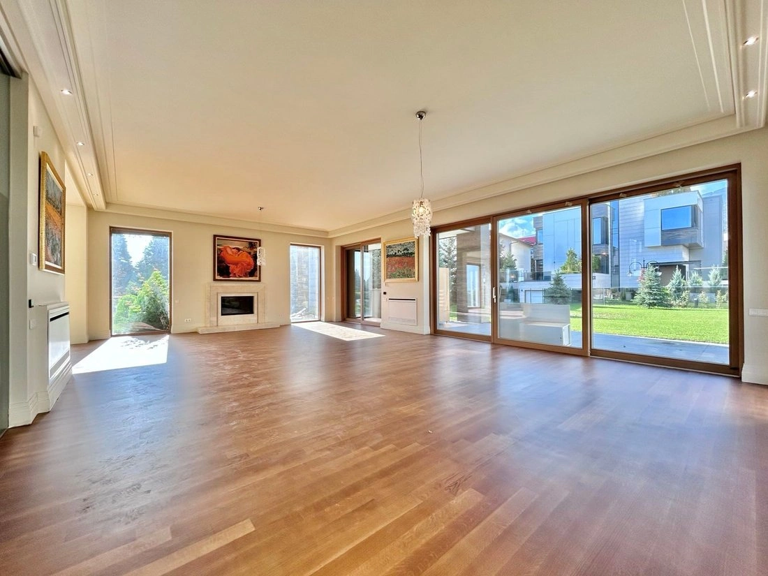 خانهای جادار 700 m2 در صوفیه، بلغارستان