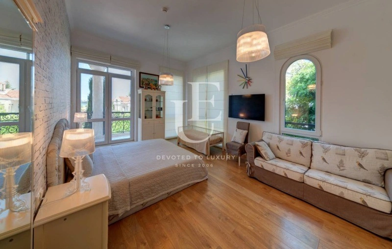 ویلای جادار 260 مترمربعی در سوزوپل، بلغارستان