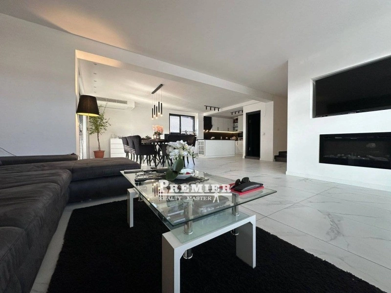 منزل فسيح بمساحة 333 m² في أهيلوي، بلغاريا