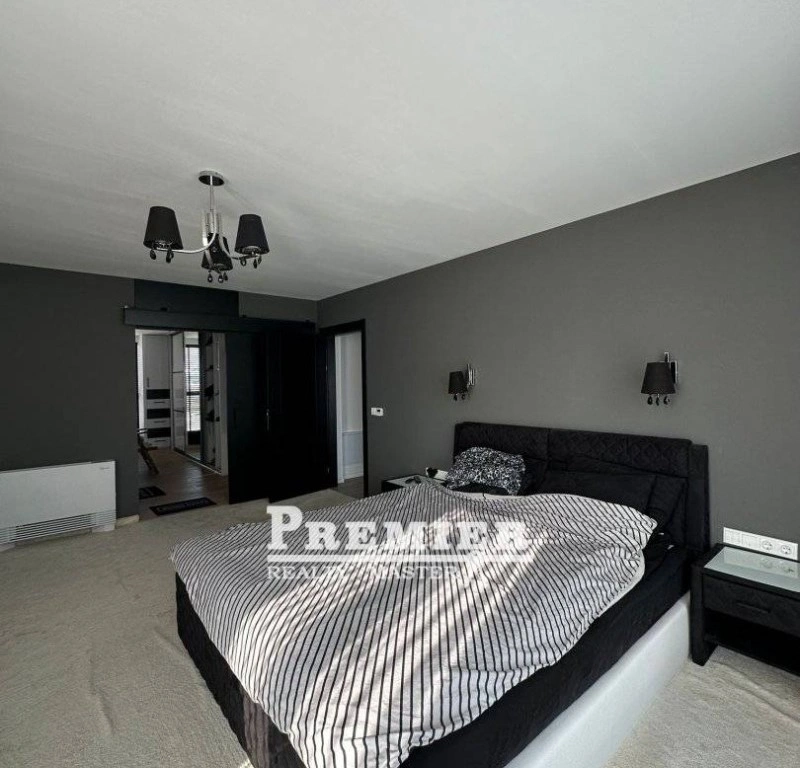 منزل فسيح بمساحة 333 m² في أهيلوي، بلغاريا