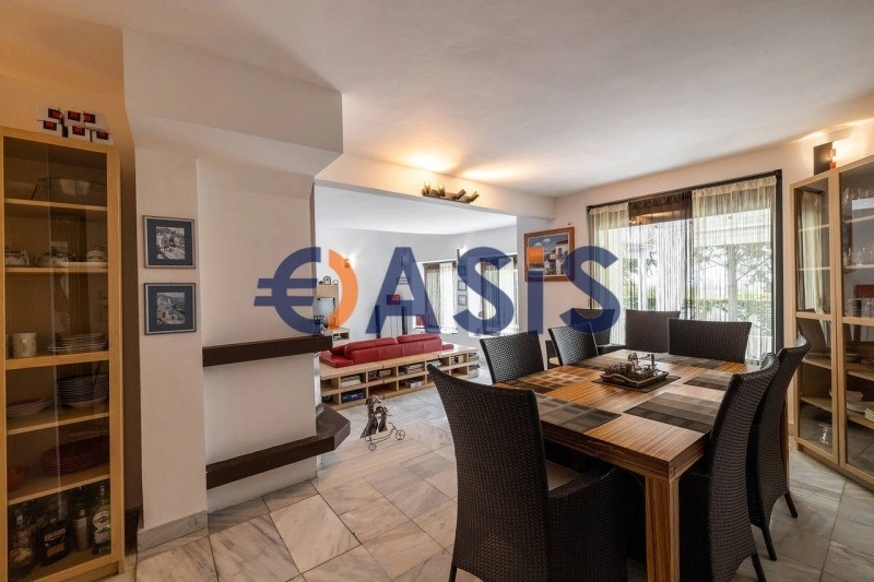 Prestigious house 408 m2 in Kosharitsa, Bulgaria