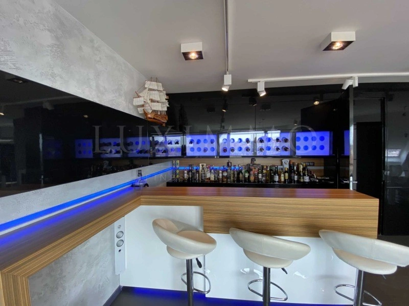 बुर्गास, बुल्गारिया में आरामदायक 3-बेडरूम डुप्लेक्स