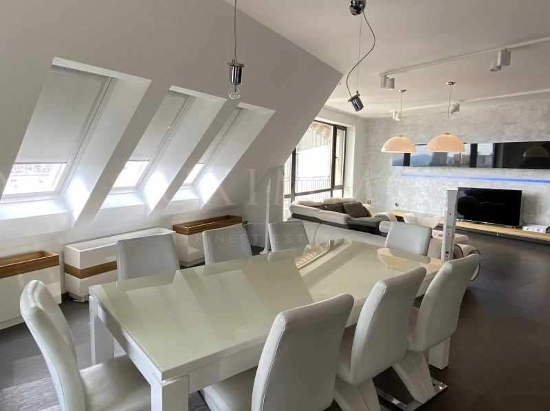 Spacious duplex 335 m2 in Burgas, Bulgaria