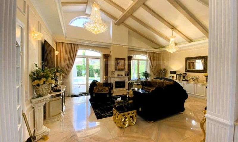 Prestigious villa 223 m2 in Burgas, Bulgaria