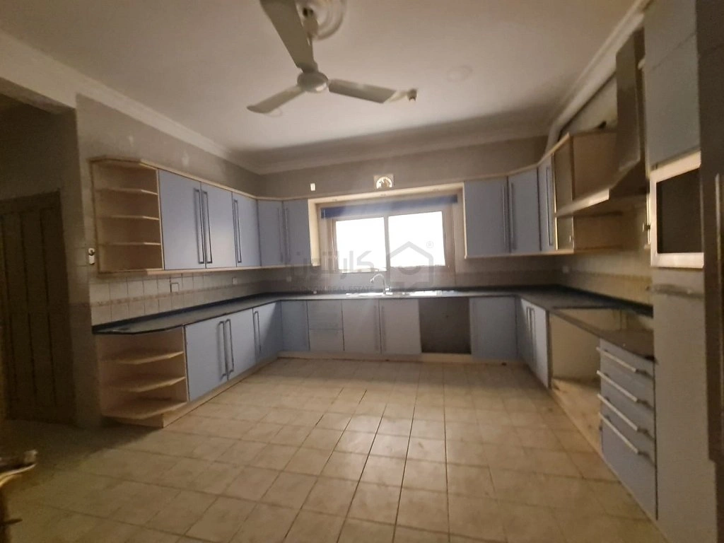 Villa spaziosa 820 m2 a Muharraq, Bahrain