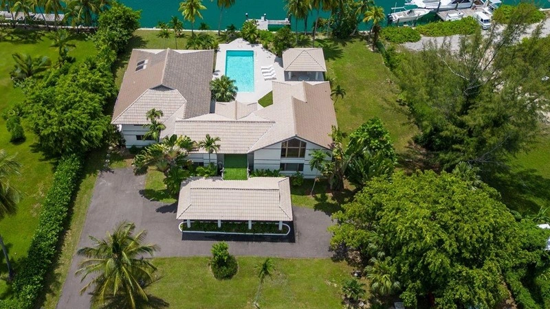 巴哈马拿骚 624 m2 带露台住宅