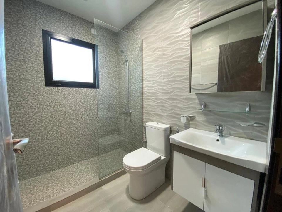 मुहैरक, बहरीन में अंतर्निहित किचन के साथ नया 3+1 अपार्टमेंट