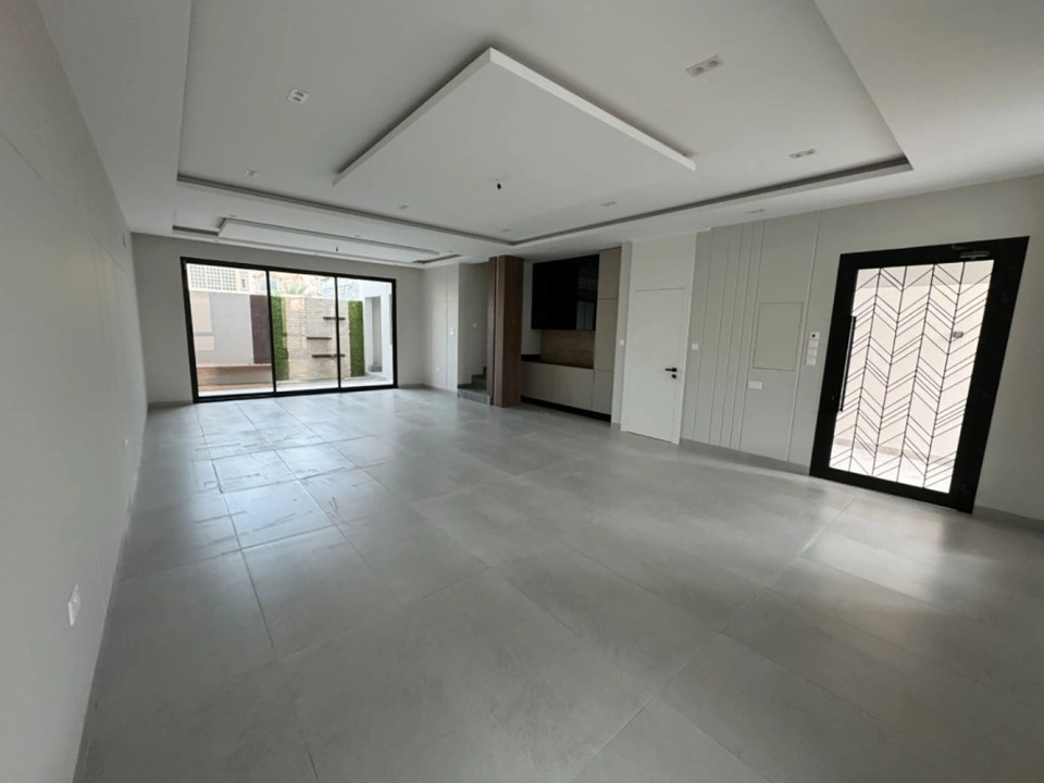 巴林穆哈拉克161平方米豪华别墅