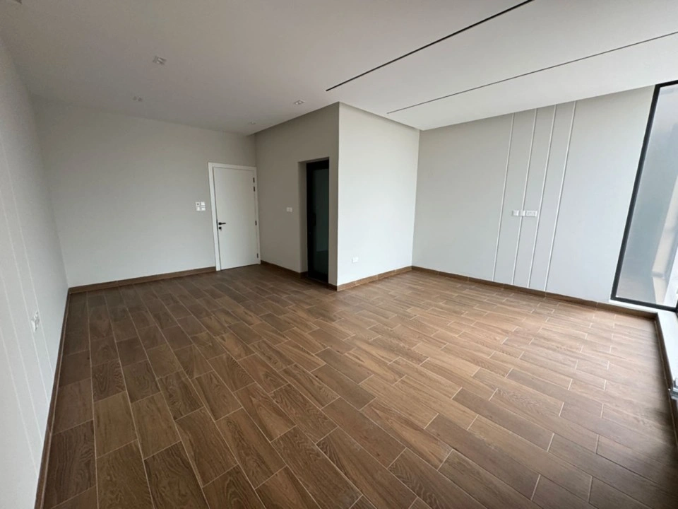 巴林穆哈拉克161平方米豪华别墅