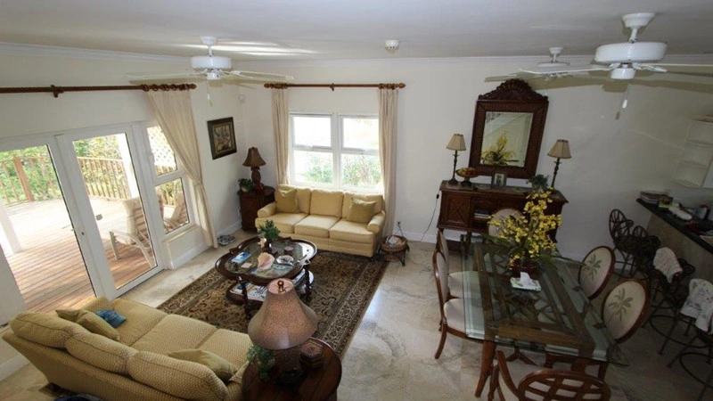 巴哈马自由港 带花园的4+1住宅