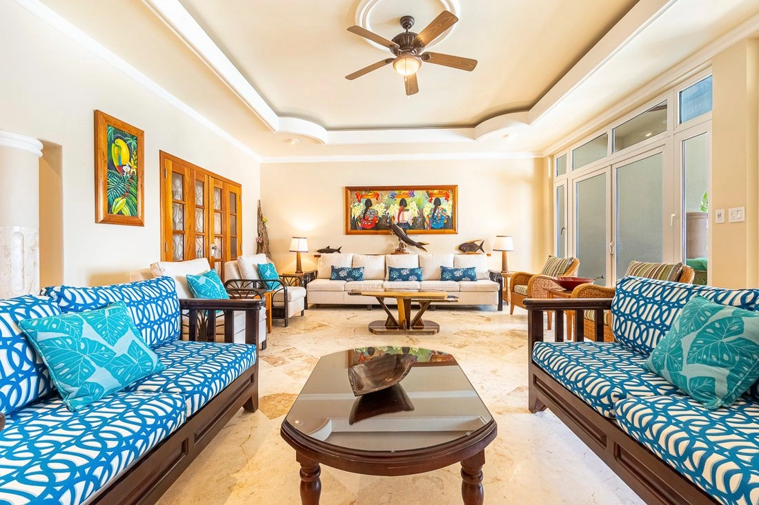 Villa 200 m2 with garage in San Pedro, Belize