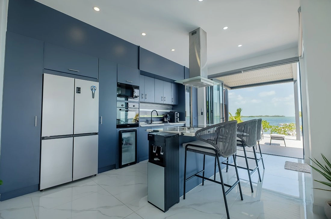 伯利兹·圣佩德罗 372 m2 带车库别墅