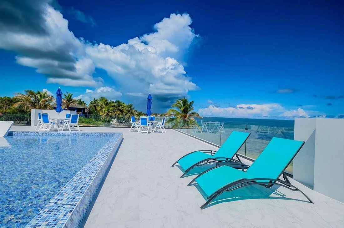 Apartment 222 m2 with elevator in San Pedro, Belize