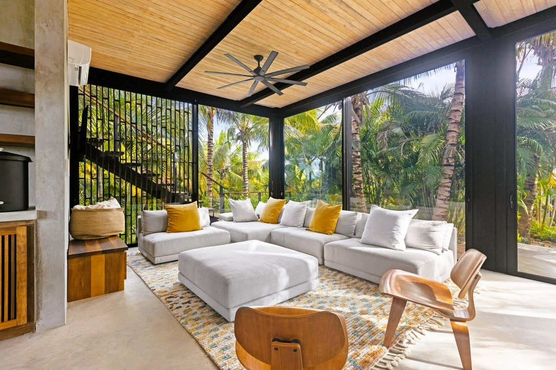 伯利兹普拉森西亚山景4+1住宅