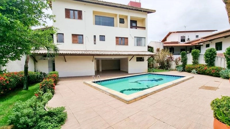4 Bedroom Duplex House in Salvador, Brazil