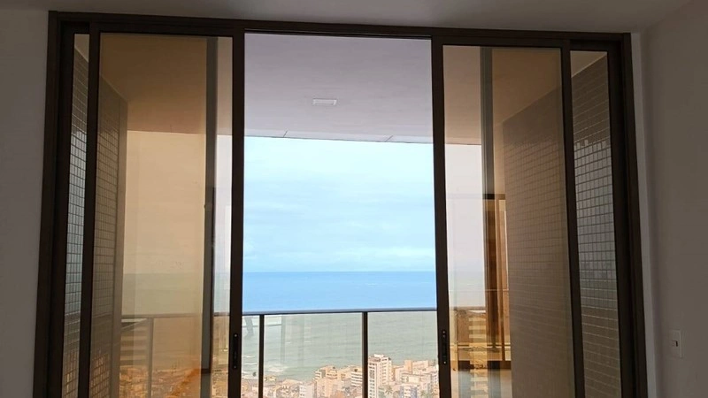 सल्वाडोर, ब्राज़ील में सभी कमरों से समुद्र के दृश्य वाला 4+1 आरामदायक अपार्टमेंट
