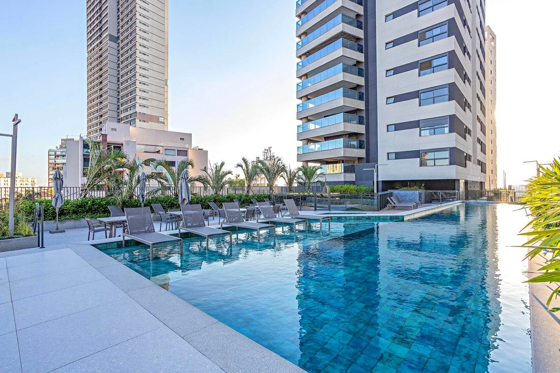 巴西圣保罗 195 m² 带花园公寓