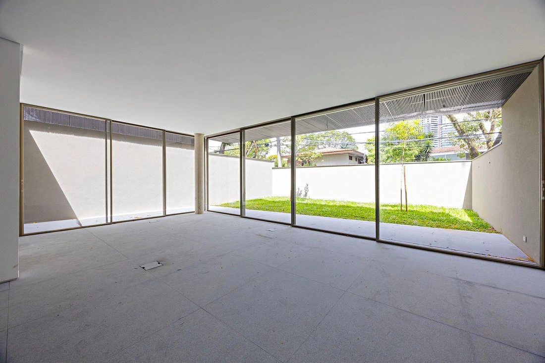 House 594 m2 with gated community in Sao Paulo, Brazil