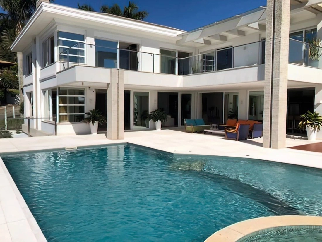 Villa 1098 m2 with open pool in Florianopolis, Brazil