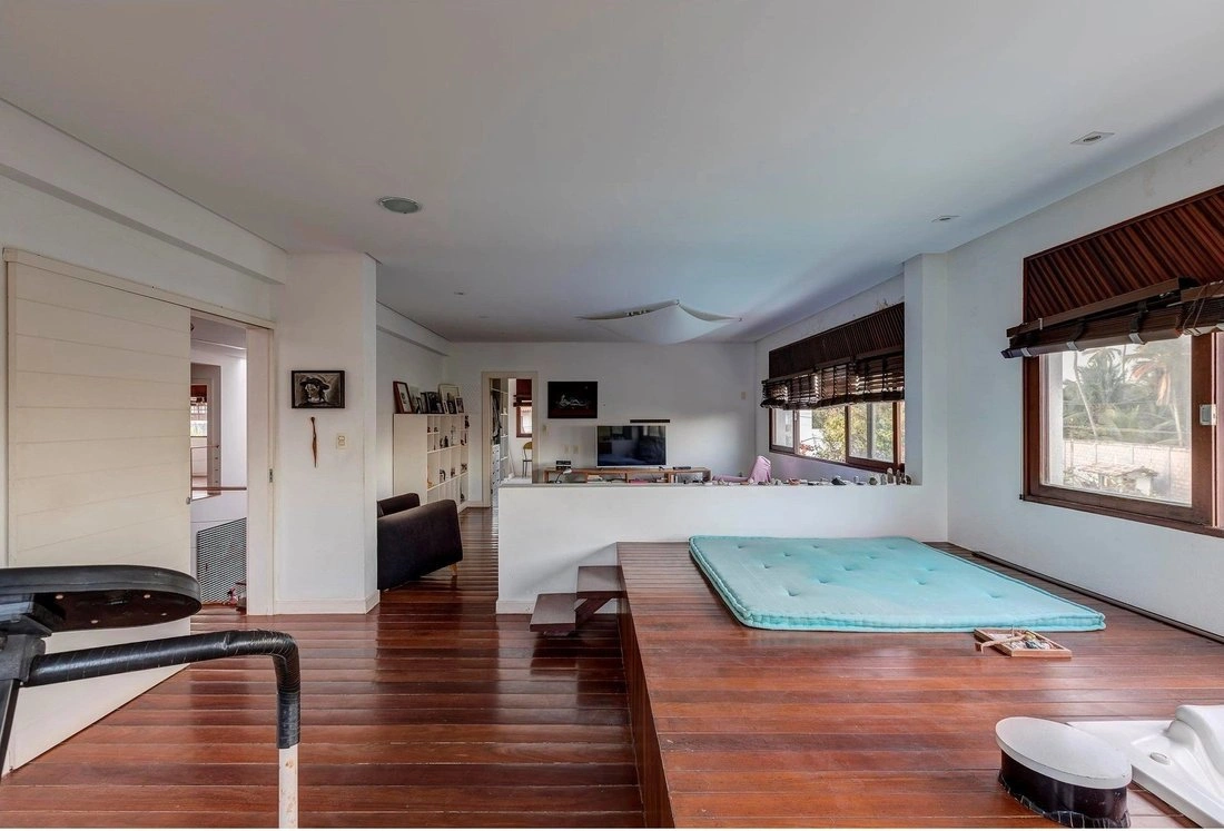 Maison 3+1 en résidence fermée à Salvador, Brésil