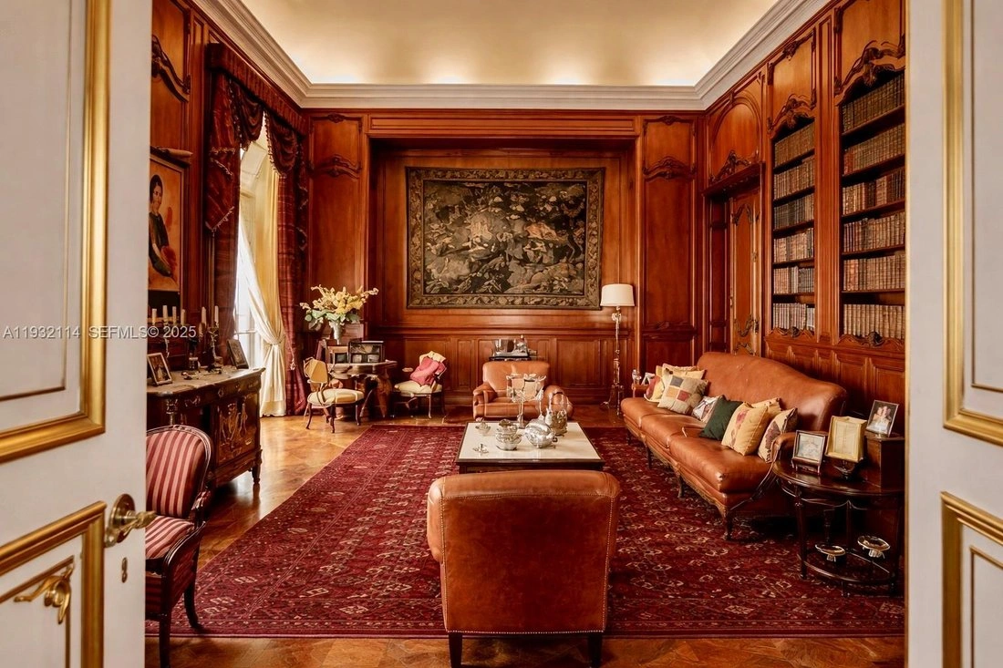 Penthouse 3900 m2 with elevator in Rio de Janeiro, Brazil