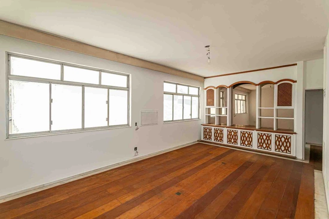 Penthouse 295 m2 with garage in Rio de Janeiro, Brazil