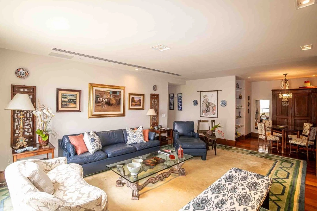 Apartment 555 m2 with open parking space in Rio de Janeiro, Brazil