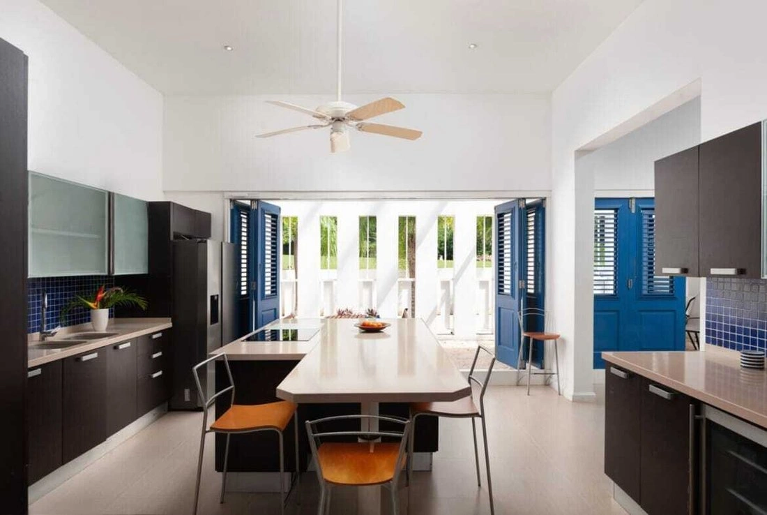 Villa 651 m2 with parking in Bridgetown, Barbados