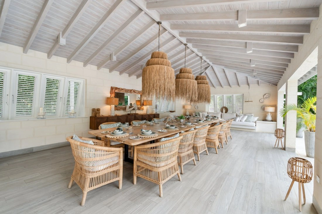 Villa 4207 m2 with open pool in St. James, Barbados