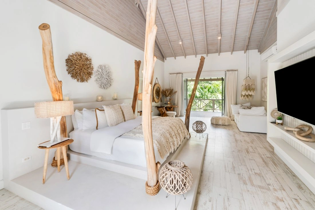 Villa 4207 m2 with open pool in St. James, Barbados