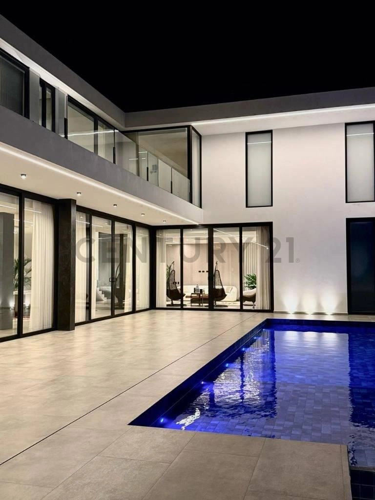 Casa de 800 m2 cerca del mar en Santa Cruz de la Sierra, Bolivia