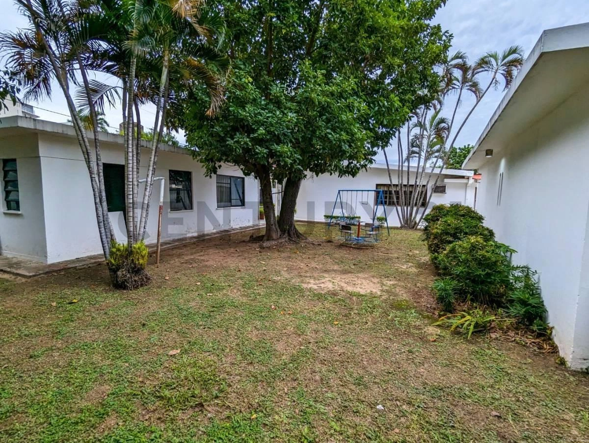 Santa Cruz de la Sierra, Bolivya'da ofisli 294 m² ev