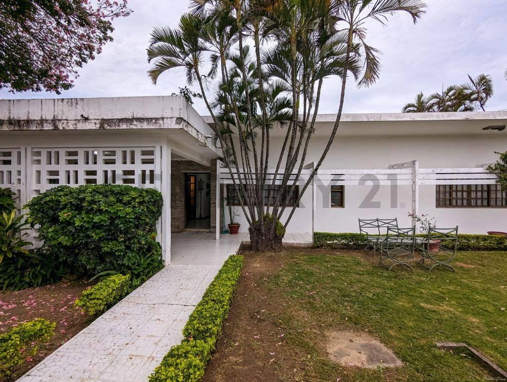 Santa Cruz de la Sierra, Bolivya'da ofisli 294 m² ev