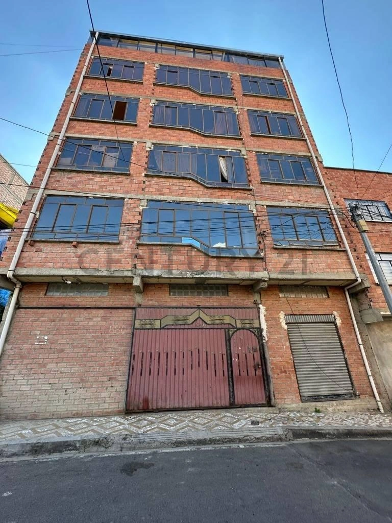 拉巴斯(玻利维亚)1440 m2 带开放泳池的房屋