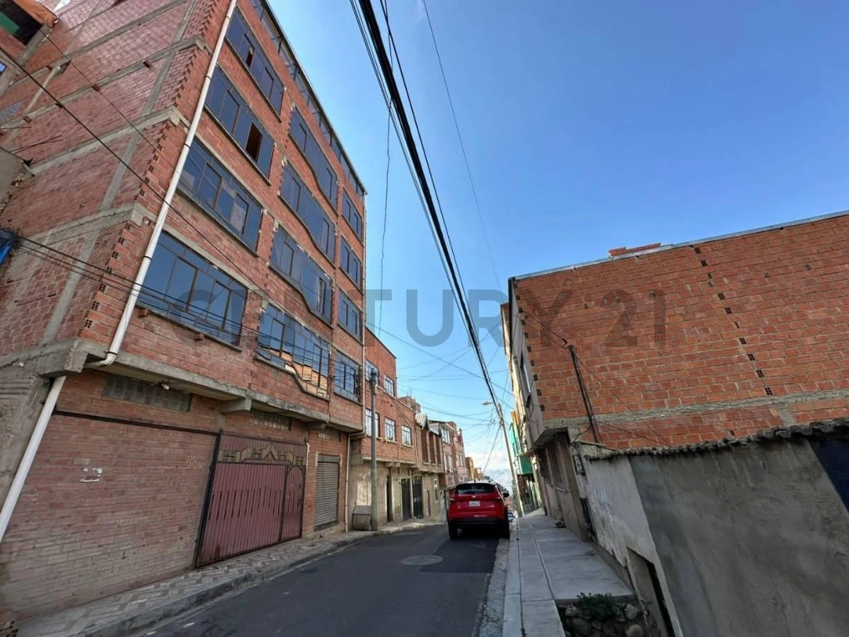 拉巴斯(玻利维亚)1440 m2 带开放泳池的房屋