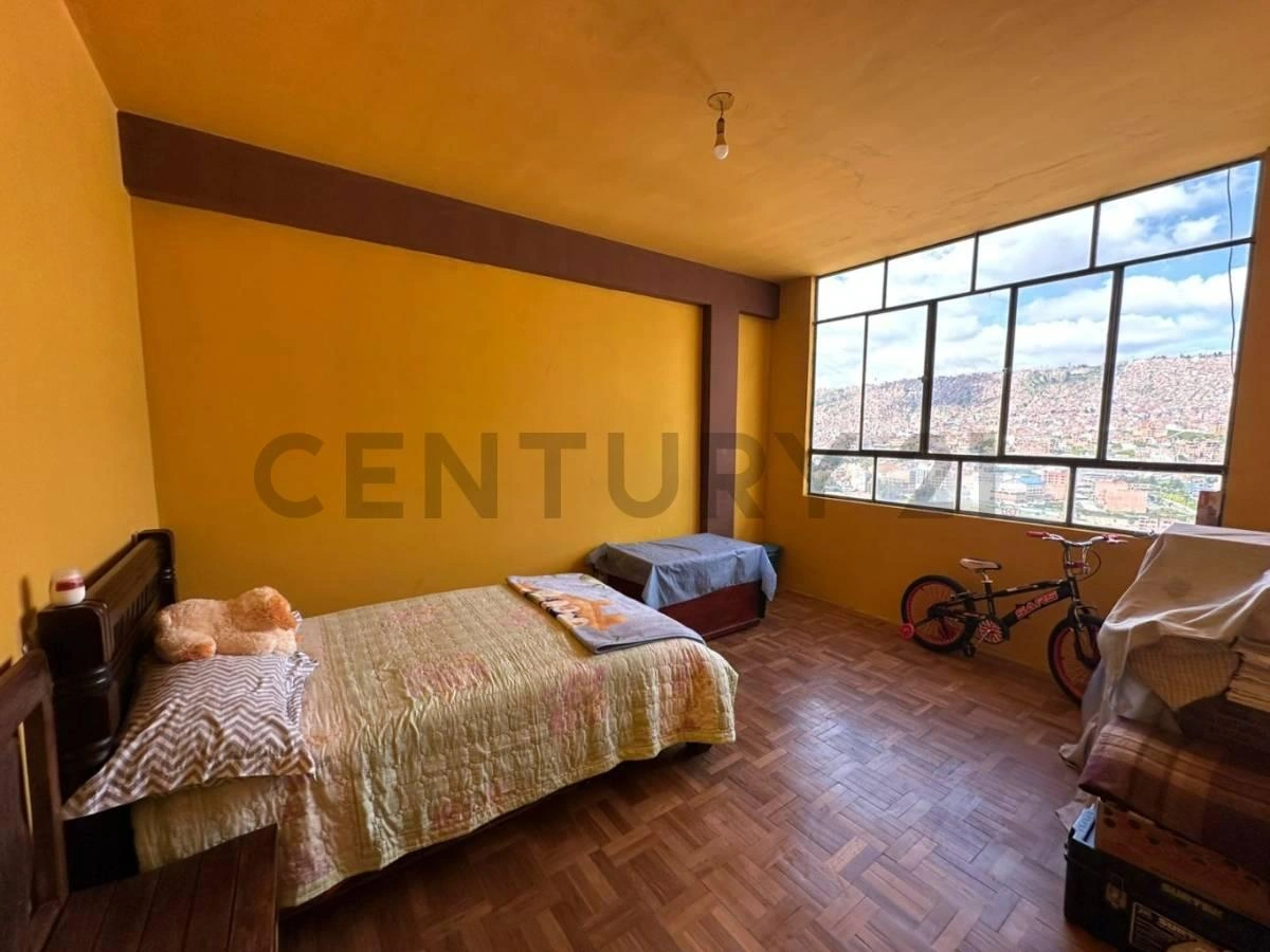 拉巴斯(玻利维亚)1440 m2 带开放泳池的房屋