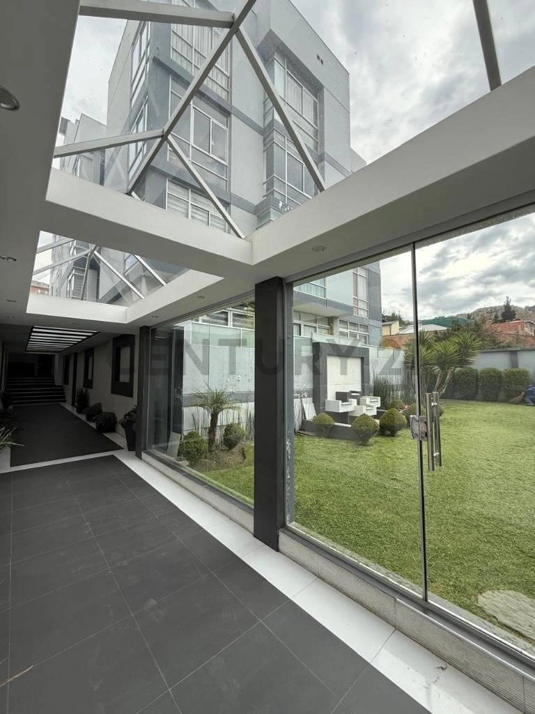 Apartamento 3+1 con estacionamiento en La Paz, Bolivia