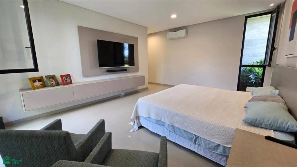 Casa adosada 375 m2 con terraza en Santa Cruz de la Sierra, Bolivia