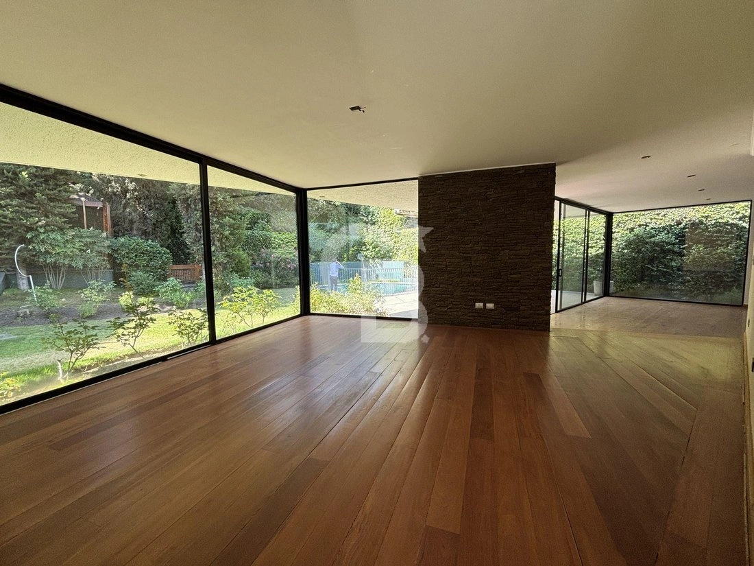 智利圣地亚哥 476 m2 带花园的住宅