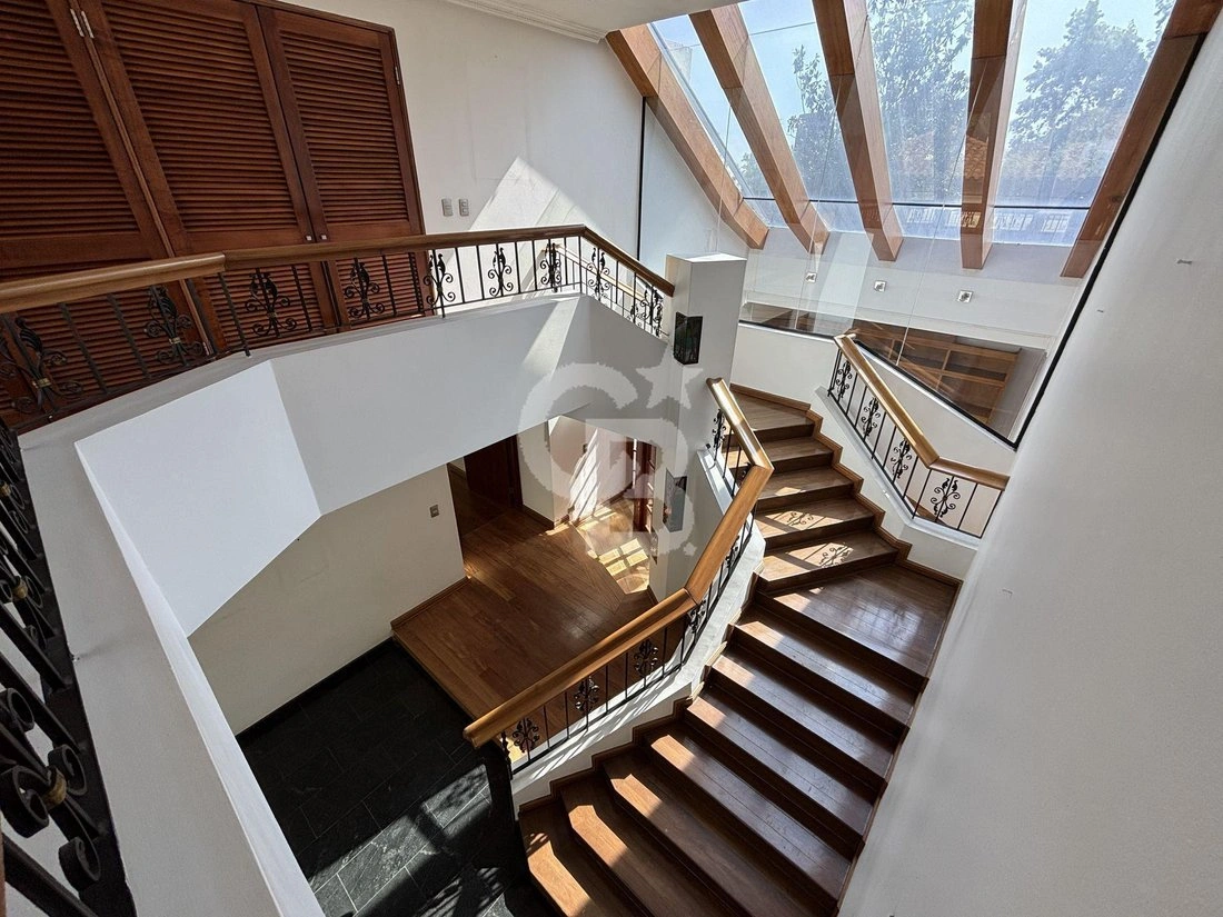 智利圣地亚哥 476 m2 带花园的住宅