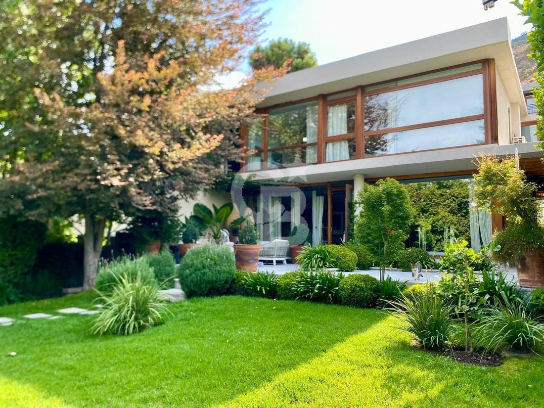 圣地亚哥山景 6+1 房屋