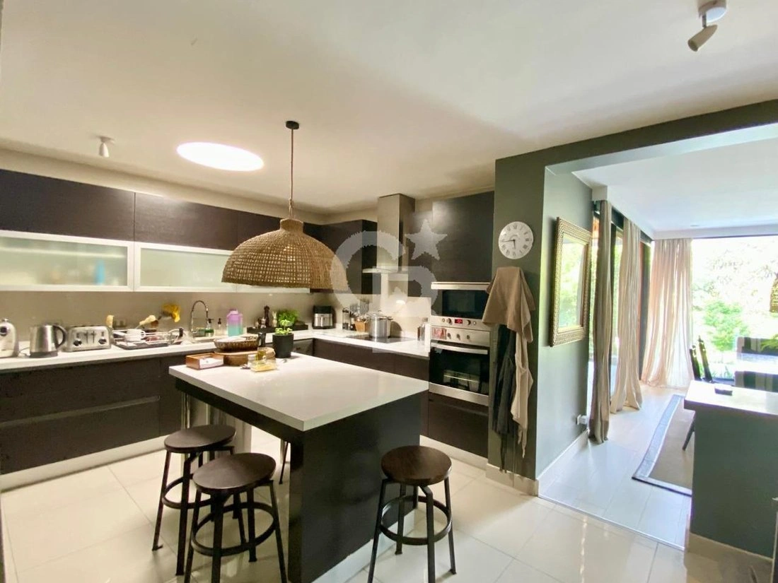 圣地亚哥山景 6+1 房屋