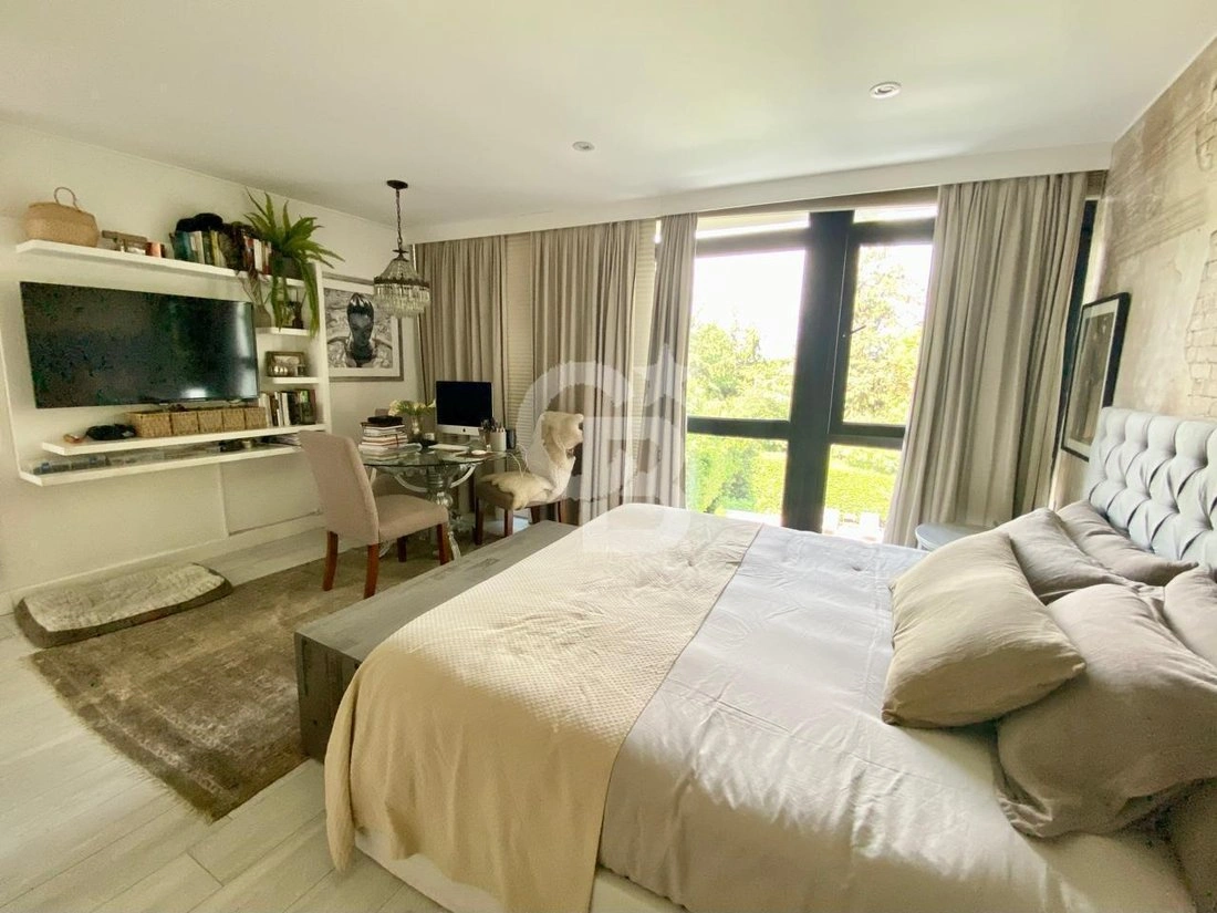 圣地亚哥山景 6+1 房屋