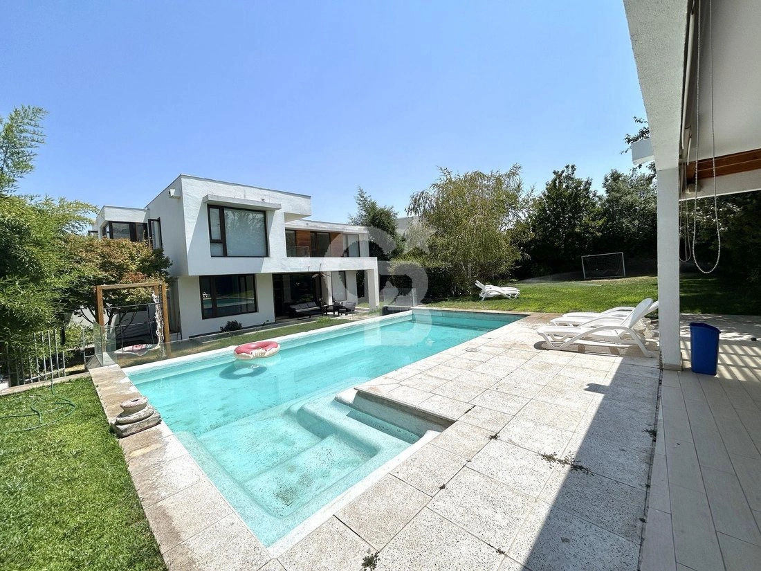 智利圣地亚哥 5+1 带按摩浴缸的房屋